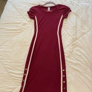 Maroon maxi bodycon dress